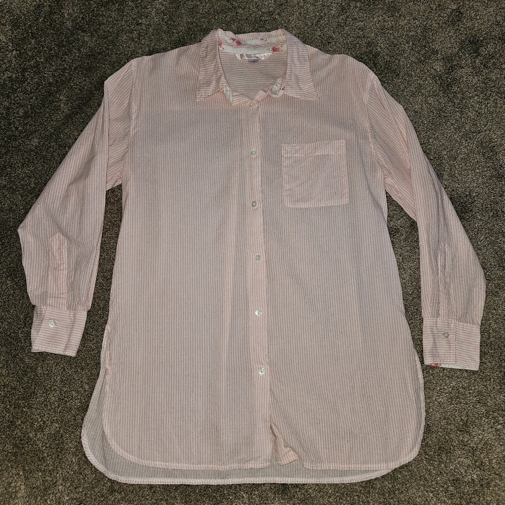 Victoria’s Secret Oversized Pink and White Shirt Nightgown Womens size Small